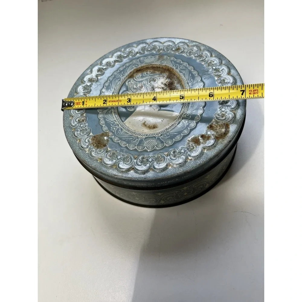 VTG Made In USA Tin Fruit Cake Bakers Of America Chicago IL Full Of VTG Buttons